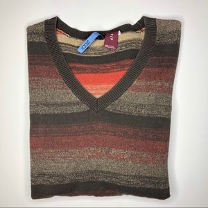 Long sleeve v neck sweater